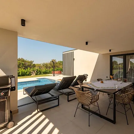 Villa D Zadarvillas *